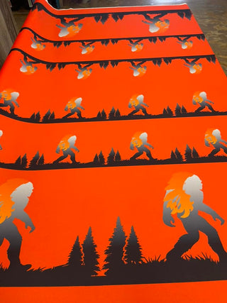 Bigfoot repeat border