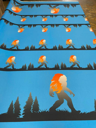 Bigfoot repeat border